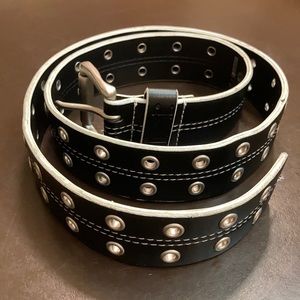 Lei Black & white belt, M